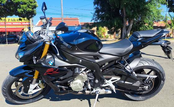 BMW S 1000 R BMW S 1000 R